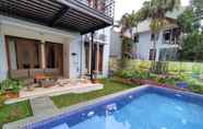 Swimming Pool 4 Villa Mawar Syariah - 3 Bedroom