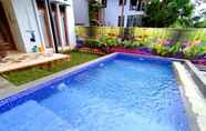 Swimming Pool 3 Villa Mawar Syariah - 3 Bedroom