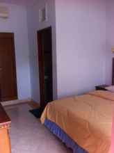 Kamar Tidur 4 Pollok and Lemayeur Beach Front Hotel