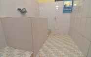 In-room Bathroom 5 Full House 2 Bedroom at Dini 2 Homestay 