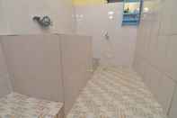 In-room Bathroom Full House 2 Bedroom at Dini 2 Homestay 