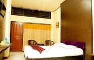 Kamar Tidur 3 Mataram Hotel