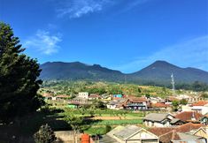 Atraksi di Area Sekitar 2 Tangko Resort - Puncak Cipanas
