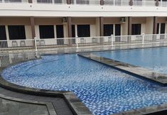 Swimming Pool 5 Dominic Hotel Purwokerto
