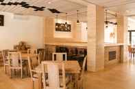 Bar, Kafe dan Lounge Core Hotel Benoa 