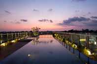 Kolam Renang Hotel Santika Seminyak