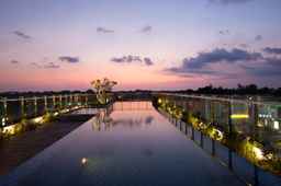 Hotel Santika Seminyak, 8,176円