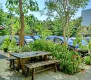 Bar, Cafe and Lounge 4 Hotel Transit Pasuruan