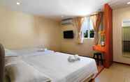 Bedroom 5 Fenix Inn