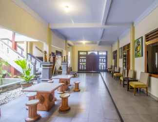 Lobi 2 Hotel Sentral Bali