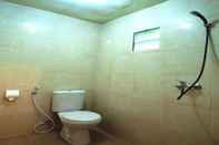 Toilet Kamar The Aura Shanti Retreat