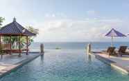 สระว่ายน้ำ 7 Uluwatu Cottages