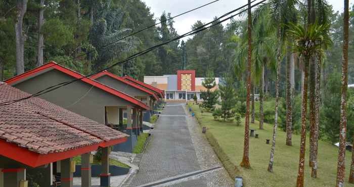 Bangunan Surya Hotel & Resort Baturraden