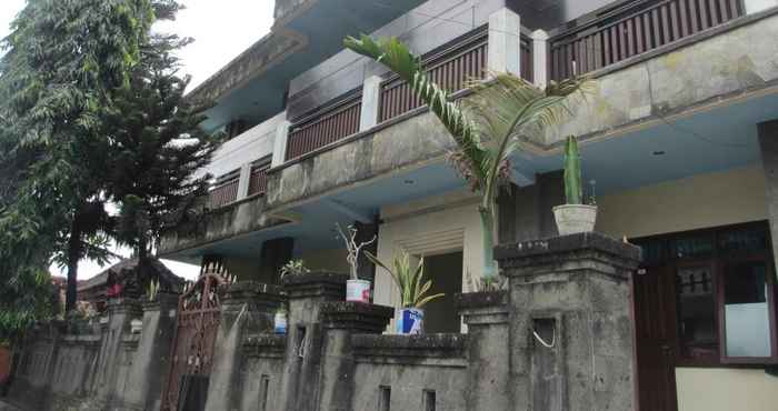 Bên ngoài Hotel Oqira