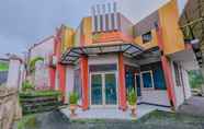 Luar Bangunan 5 OYO 90258 Hotel New Aprilla