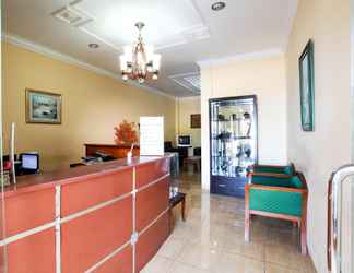 Lobby 2 Permata Zamrud Hotel