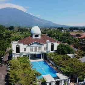 Exterior / Building 1 De Jehan's Boutique Hotel , Josaphat Sudarso Catholic Private Mid-School, Cigugur Hotels