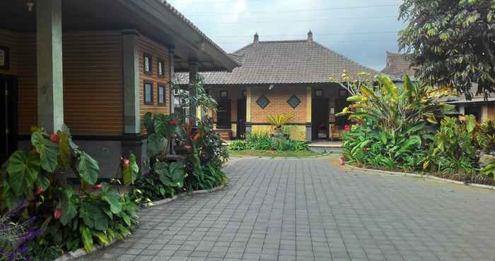 Exterior Pelangi Homestay