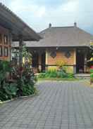 EXTERIOR_BUILDING Pelangi Homestay