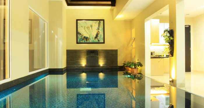 Kolam Renang Daily Home Villa