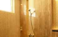 Toilet Kamar 5 Daily Home Villa