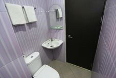 客房浴室 Manado Inn