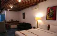 Kamar Tidur 5 Flores Gallery Hotel