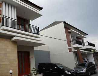 ภายนอกอาคาร 2 CEMARA HOMESTAY (3BR)