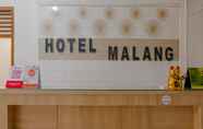 Lobby 6 OYO 1851 Hotel Malang