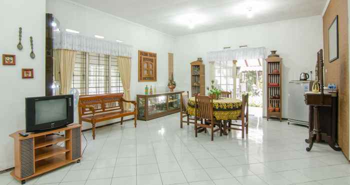 Kamar Tidur de Daunan Guesthouse and Garden