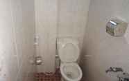 In-room Bathroom 5 Alamo Homestay Damai Syariah 