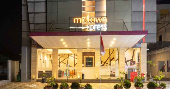 Bangunan Midtown Xpress Sampit - Kalimantan Tengah