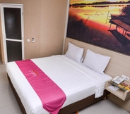 Bedroom 7 Midtown Xpress Sampit - Kalimantan Tengah