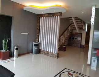 Lobby 2 Budget Hotel Ambon