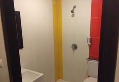 In-room Bathroom 5 Budget Hotel Ambon