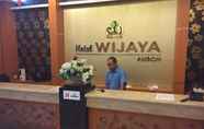 Lobby 6 Hotel Wijaya