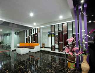 Lobby 2 Violet Hotel Malioboro