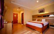 Kamar Tidur 4 Kharisma Hotel