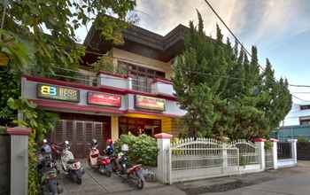 Luar Bangunan 4 New House Padang