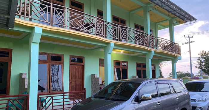 Exterior Surya Hotel - Labuan Bajo