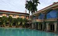 Kolam Renang 7 Hotel Palm 