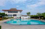 Swimming Pool 7 Hotel Bandung Permai Jember