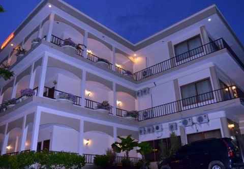 Exterior Mansinam Beach Hotel