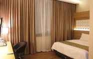 Bedroom 5 Fontana Hotel Jakarta