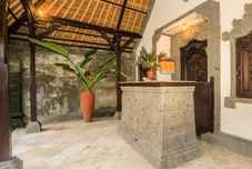 Lobby Radiant Jepun Villa