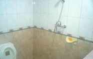 Toilet Kamar 6 Hotel Metta Star Sentani