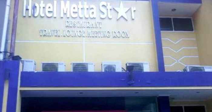 Luar Bangunan Hotel Metta Star Sentani