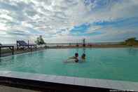 Swimming Pool Kampong Nelayan Resort