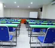 Functional Hall 7 OYO 920 Gajah Mada Hotel