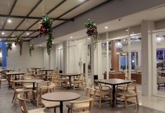 Bar, Kafe, dan Lounge 4 Palu Golden Hotel & Resort